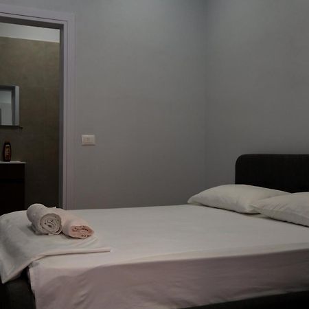 Be Solei Studio Apartments Sol 1 티라나 외부 사진